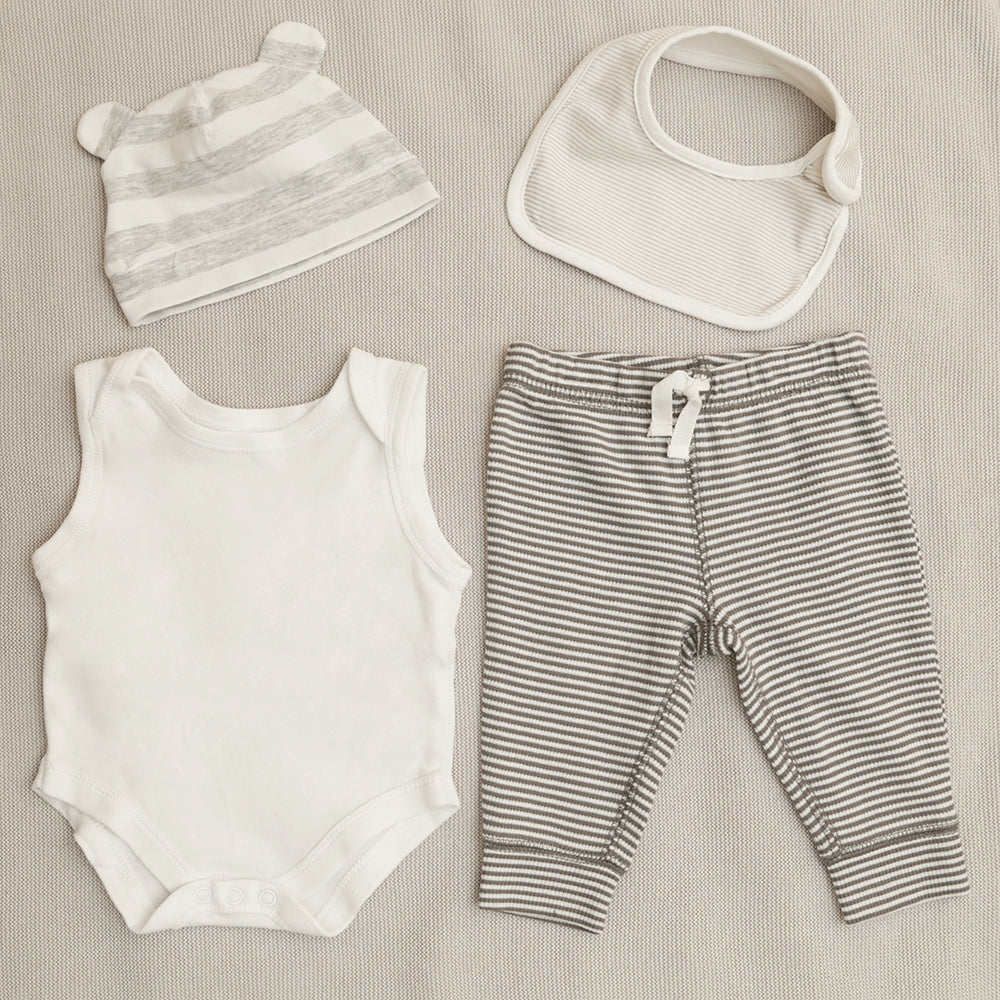 UNISEX CLOTHING FOR LITTLE ONES