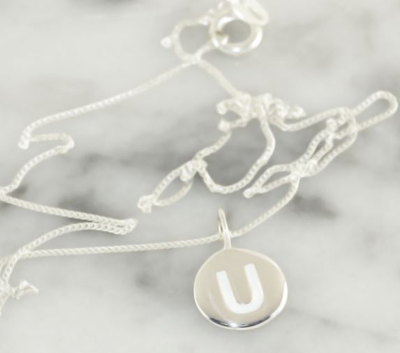 NECKLACE SILVER INITIAL CHARM U