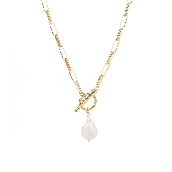NECKLACE PAPERCLIP CHAIN GOLD WITH FEATURE CLASP AND PEARL