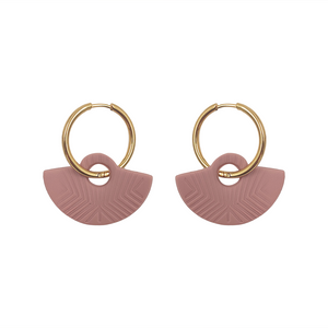 EARRING GOLD EGG SHAPE  WITH FAN PENDANT IN DUSTY PINK
