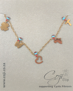 NECKLACE MULTI CHARM ON GOLD STAINLESS STEEL CHAIN