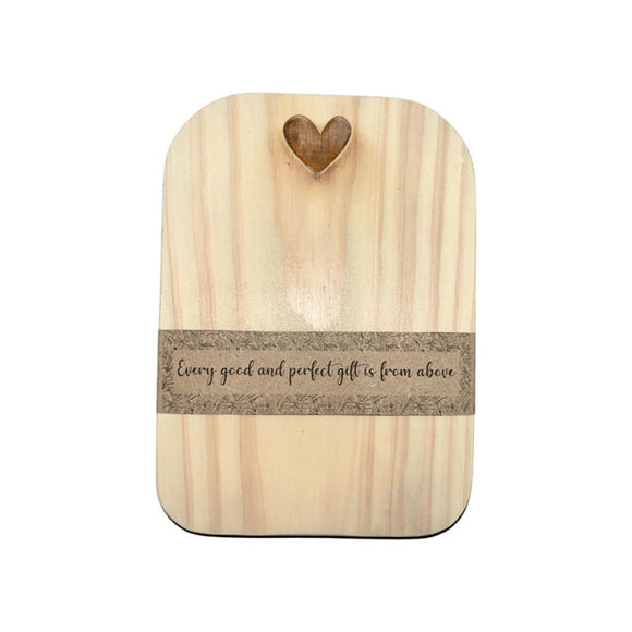 PLATTER WOODEN SML WITH ENGRAVED HEART