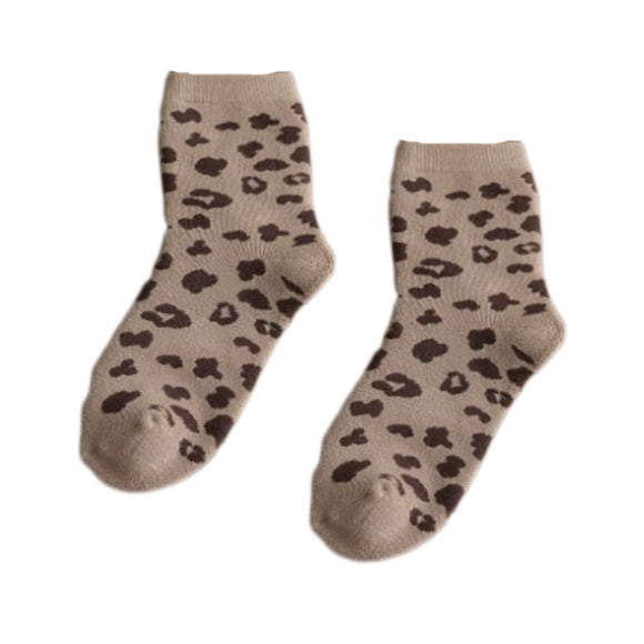 SOCKS LEOPARD PRINT ON LIGHT BROWN
