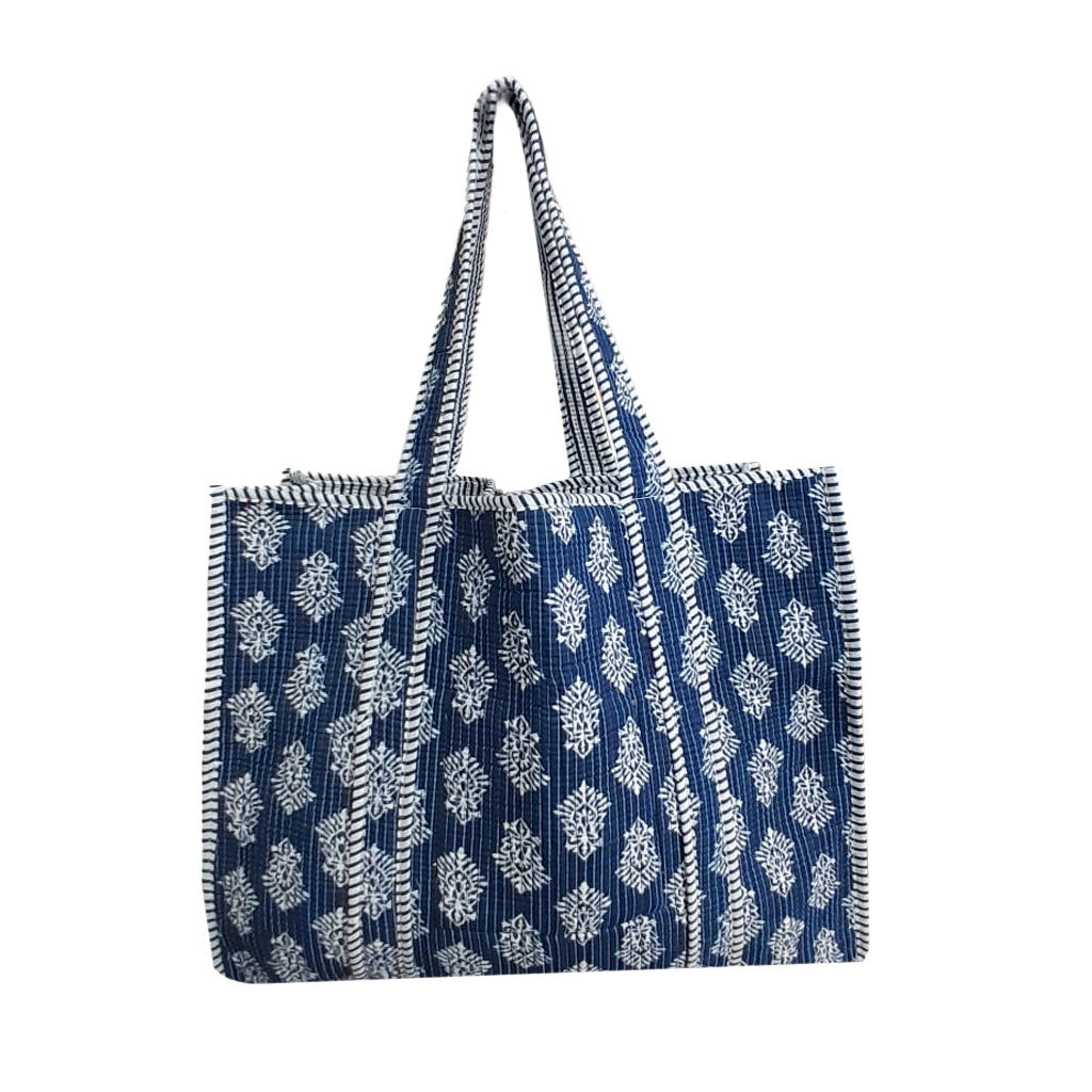 BAG TOTE QUILTED NAVY AND WHITE