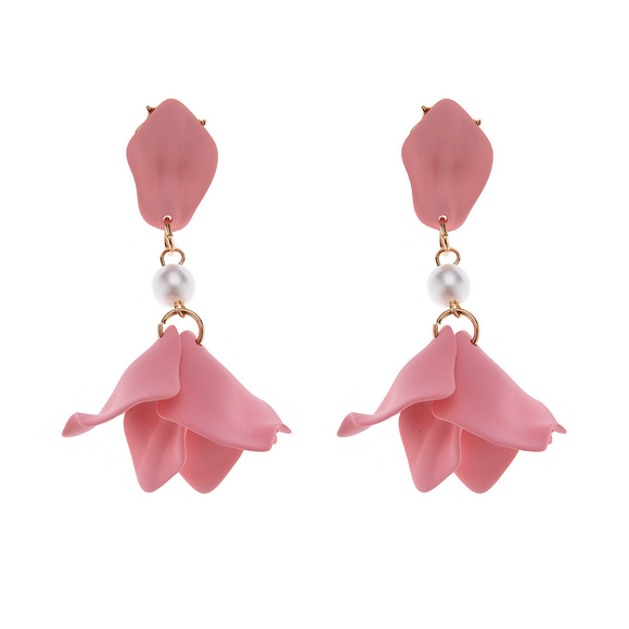 EARRING PETAL AND PEARL DROPS LIGHT PINK
