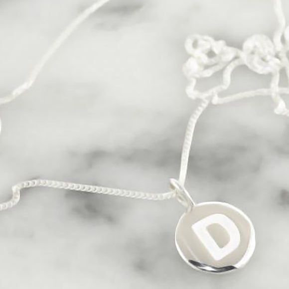 NECKLACE SILVER INITIAL CHARM D