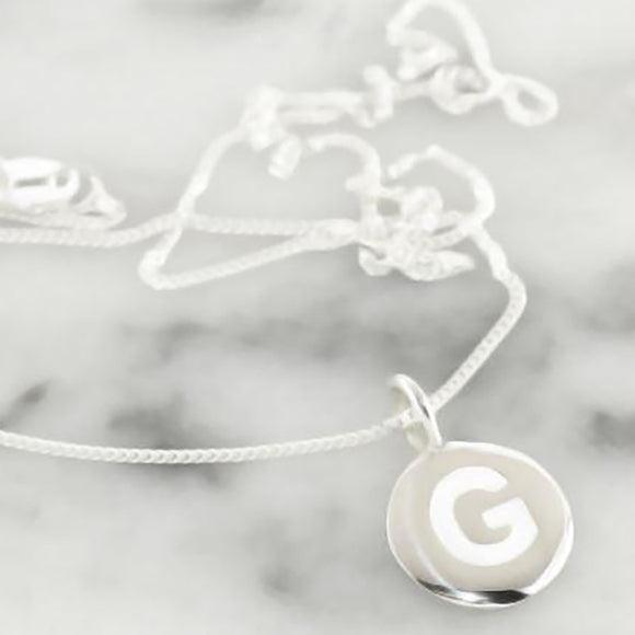 NECKLACE SILVER INITIAL CHARM G